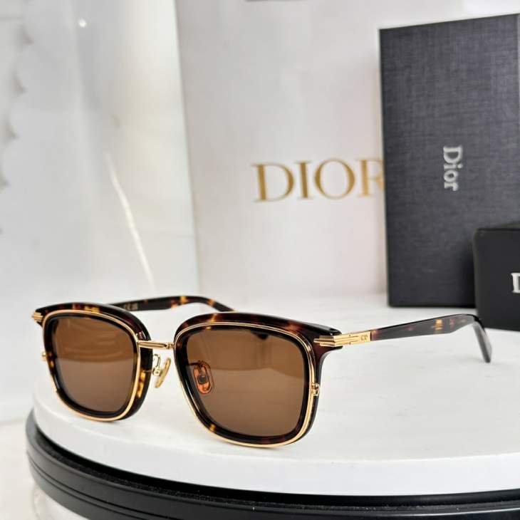 Picture of Dior Sunglasses _SKUfw77644421fw